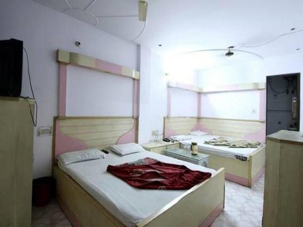 Hotel Hans International ニューデリー 部屋 写真