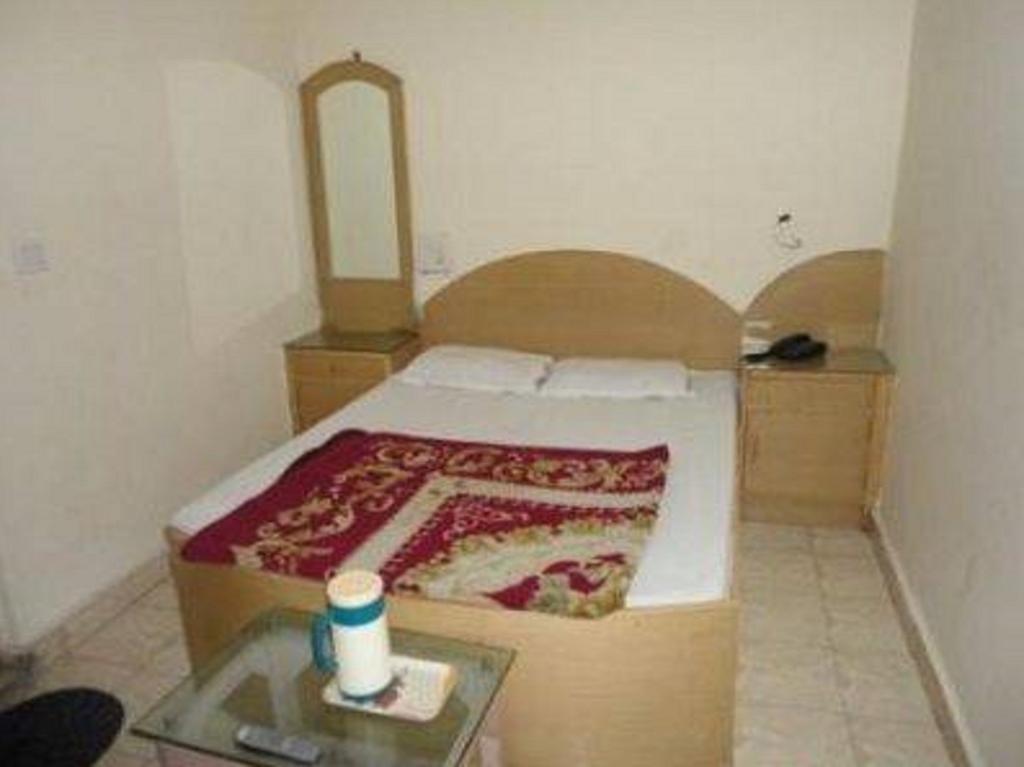 Hotel Hans International ニューデリー 部屋 写真